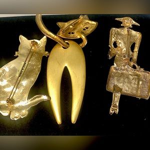 3 vintage antique brooches